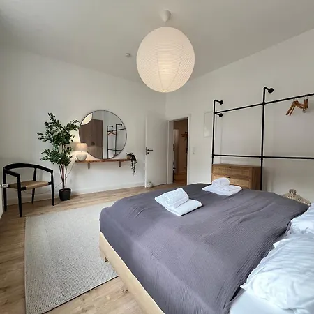 Bright Elzer Strasse Apartment