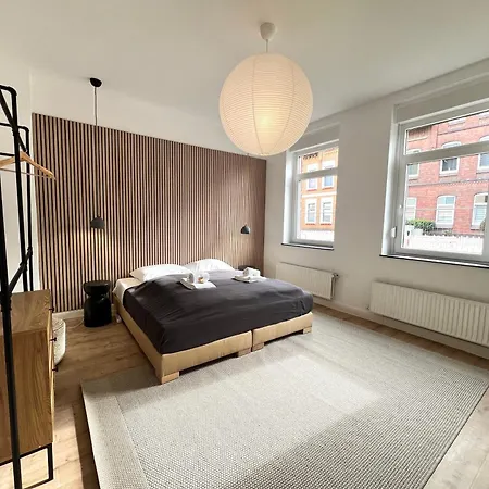 Апартаменты Bright Elzer Strasse