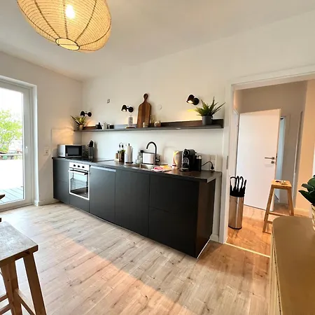Bright Elzer Strasse Apartment