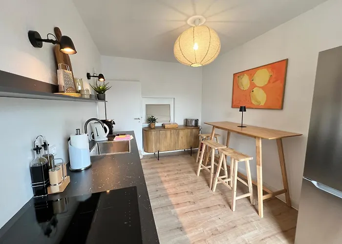 Bright Elzer Strasse * Хильдесхайм