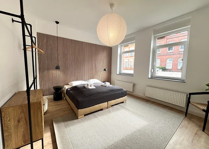 Апартаменты Bright Elzer Strasse