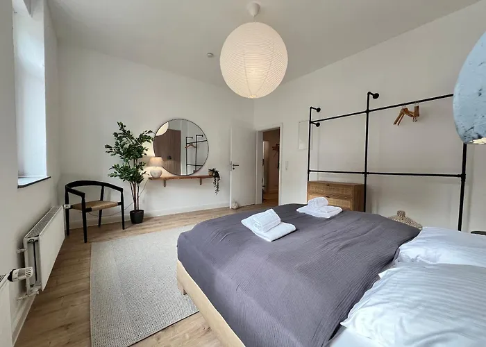 Bright Elzer Strasse *