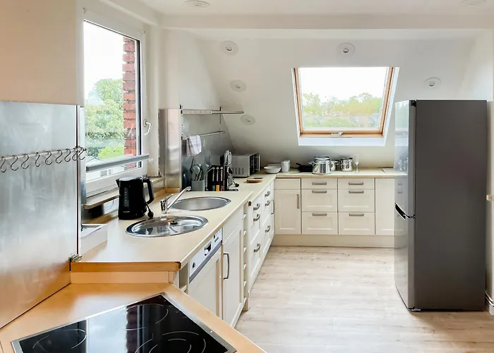 Bright Elzer Strasse * Хильдесхайм